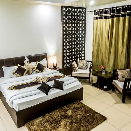 Red Orchid Hotel Meerut Exterior photo