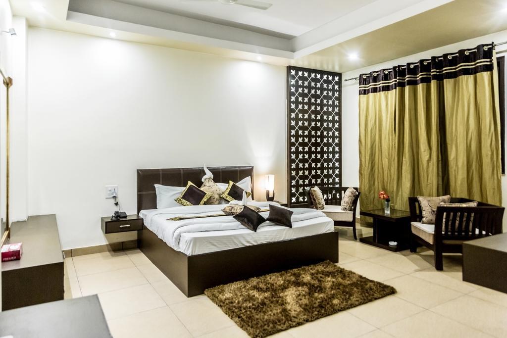 Red Orchid Hotel Meerut Exterior photo