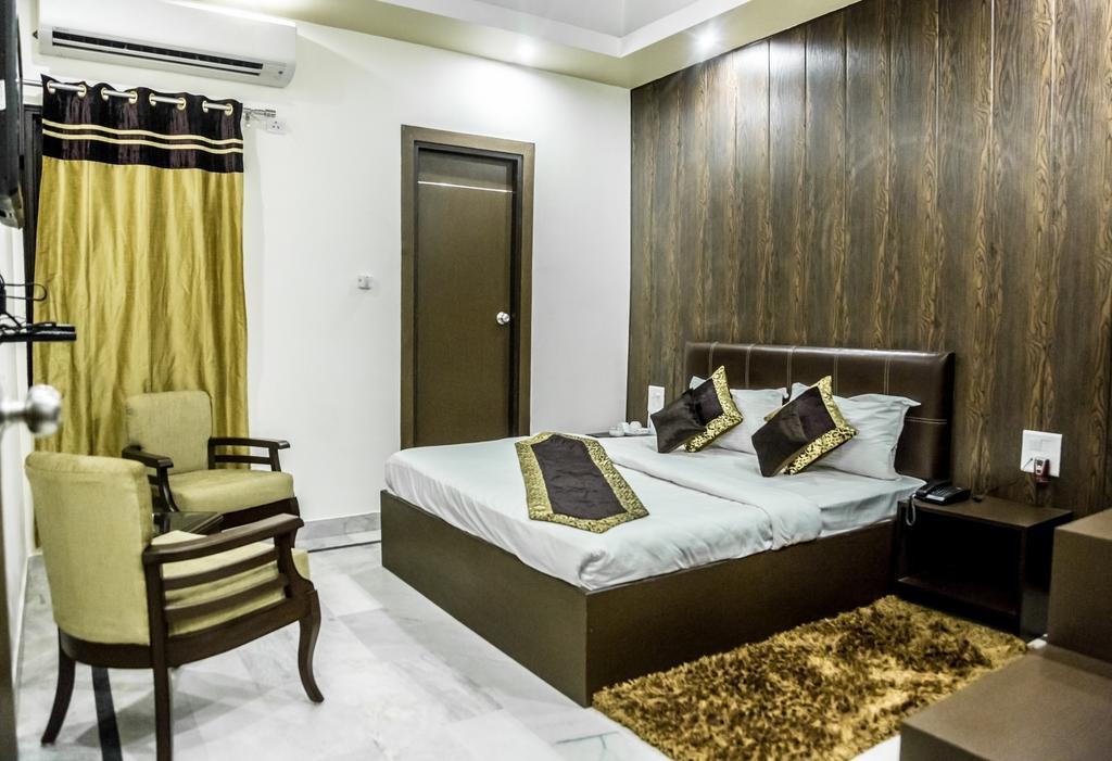 Red Orchid Hotel Meerut Exterior photo